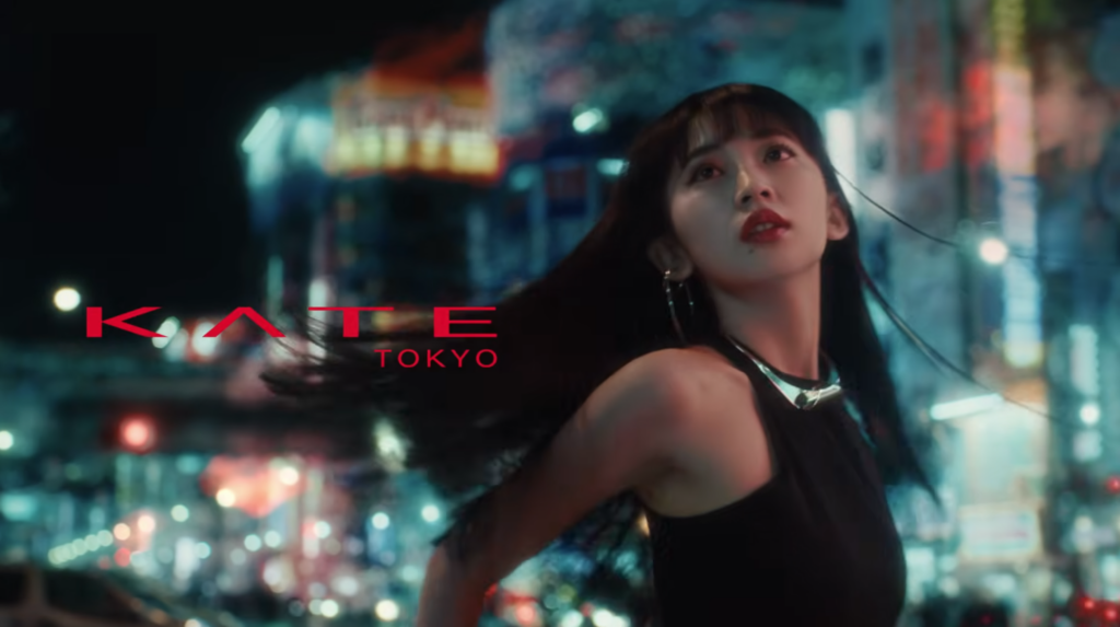 2026年最新のKATEのCMに登場する女優はモデルで誰